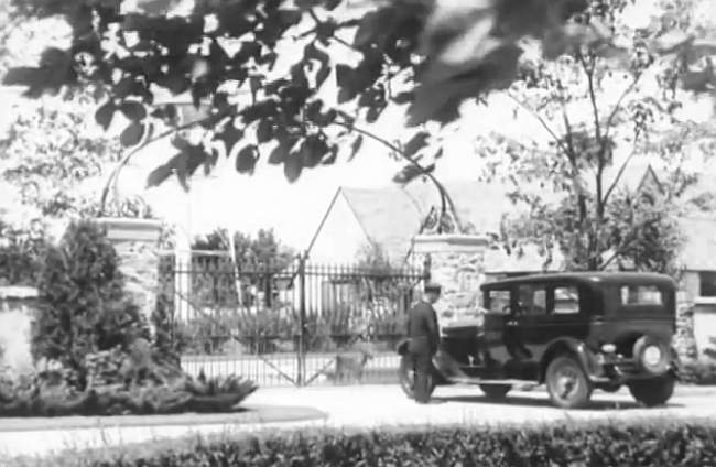 Name:  Packard_Proving_Grounds_film_frame_grabs_05.jpg
Views: 1055
Size:  42.1 KB