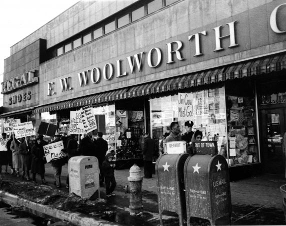 Name:  F.W. Woolworth store.jpg
Views: 5352
Size:  62.7 KB