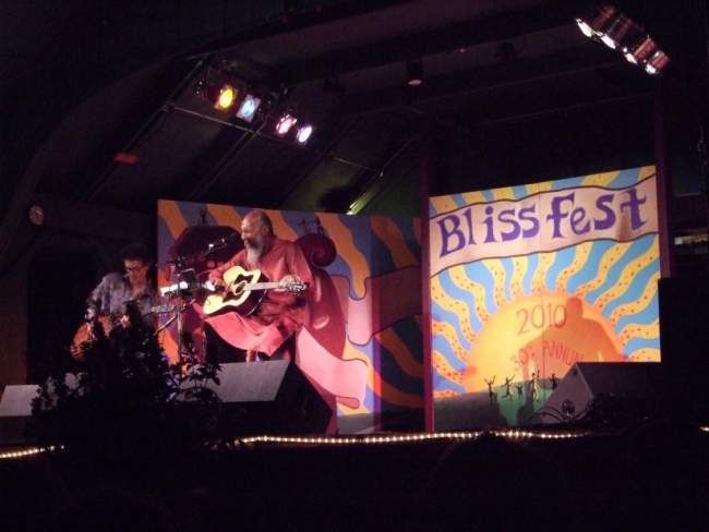 Name:  2010 Blissfest Richie Havens.jpg
Views: 341
Size:  29.1 KB