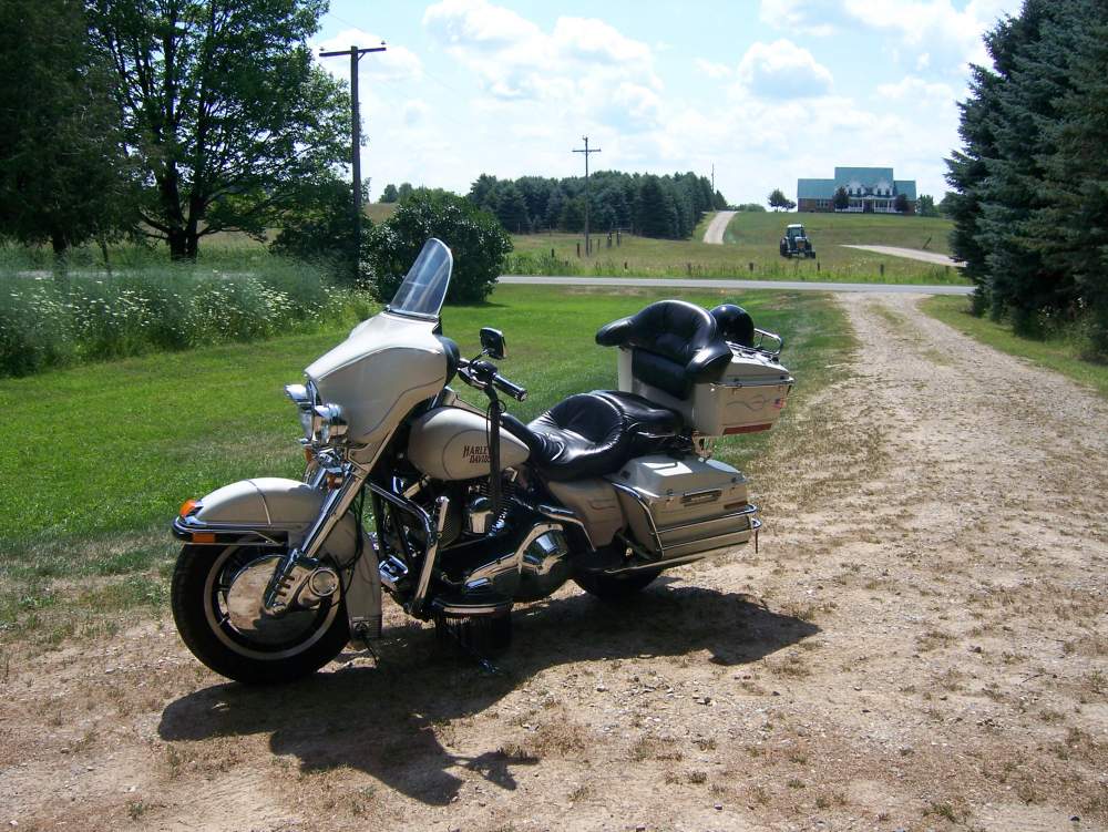 Name:  Motorcycle Harley 010.jpg
Views: 488
Size:  137.9 KB